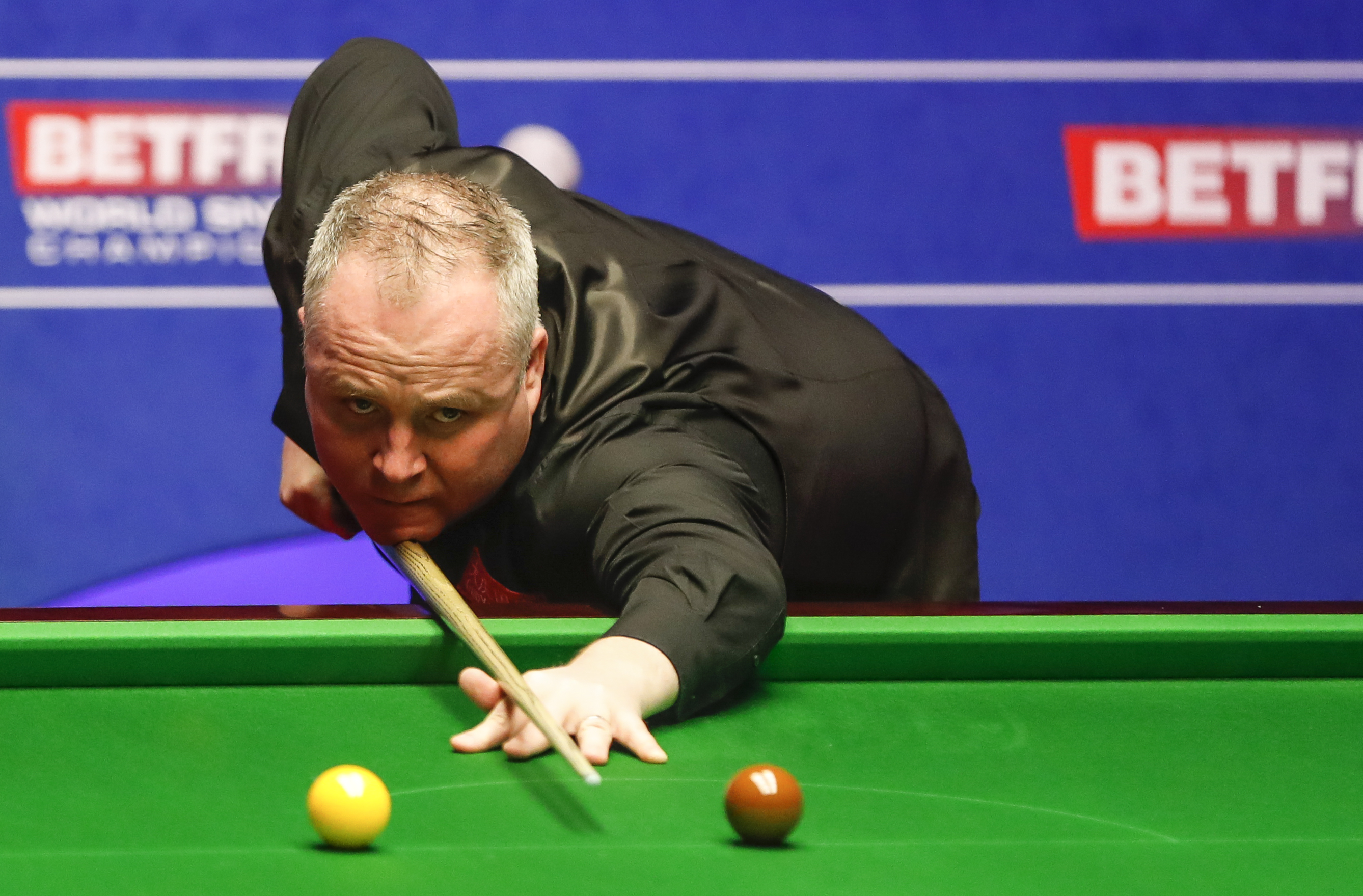 球的争夺上 球的争夺上