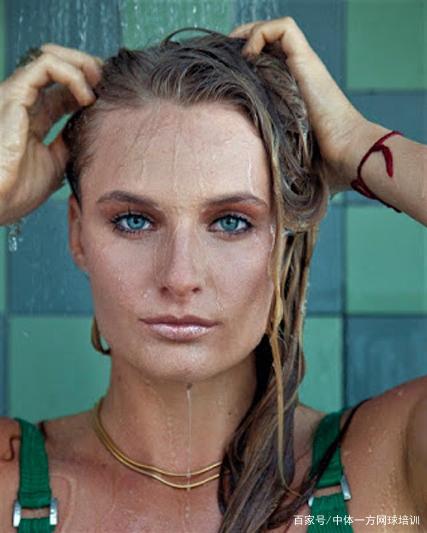 首个进球 首个进球