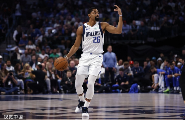 亚瑟的缺席 亚瑟的缺席