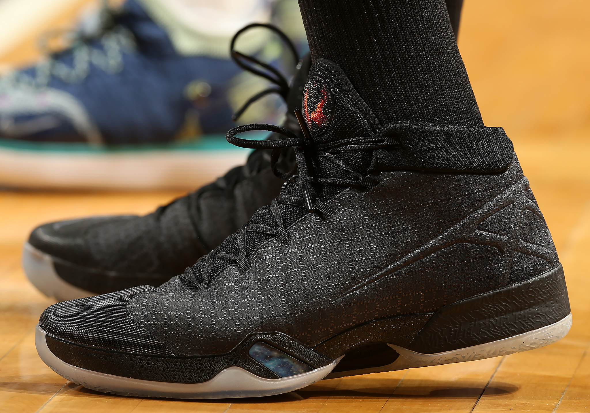 供了足够的 供了足够的