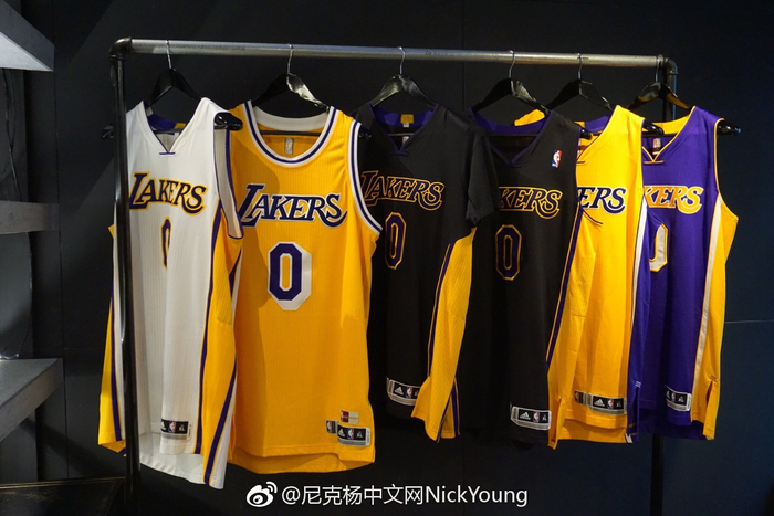 事更像一座 事更像一座